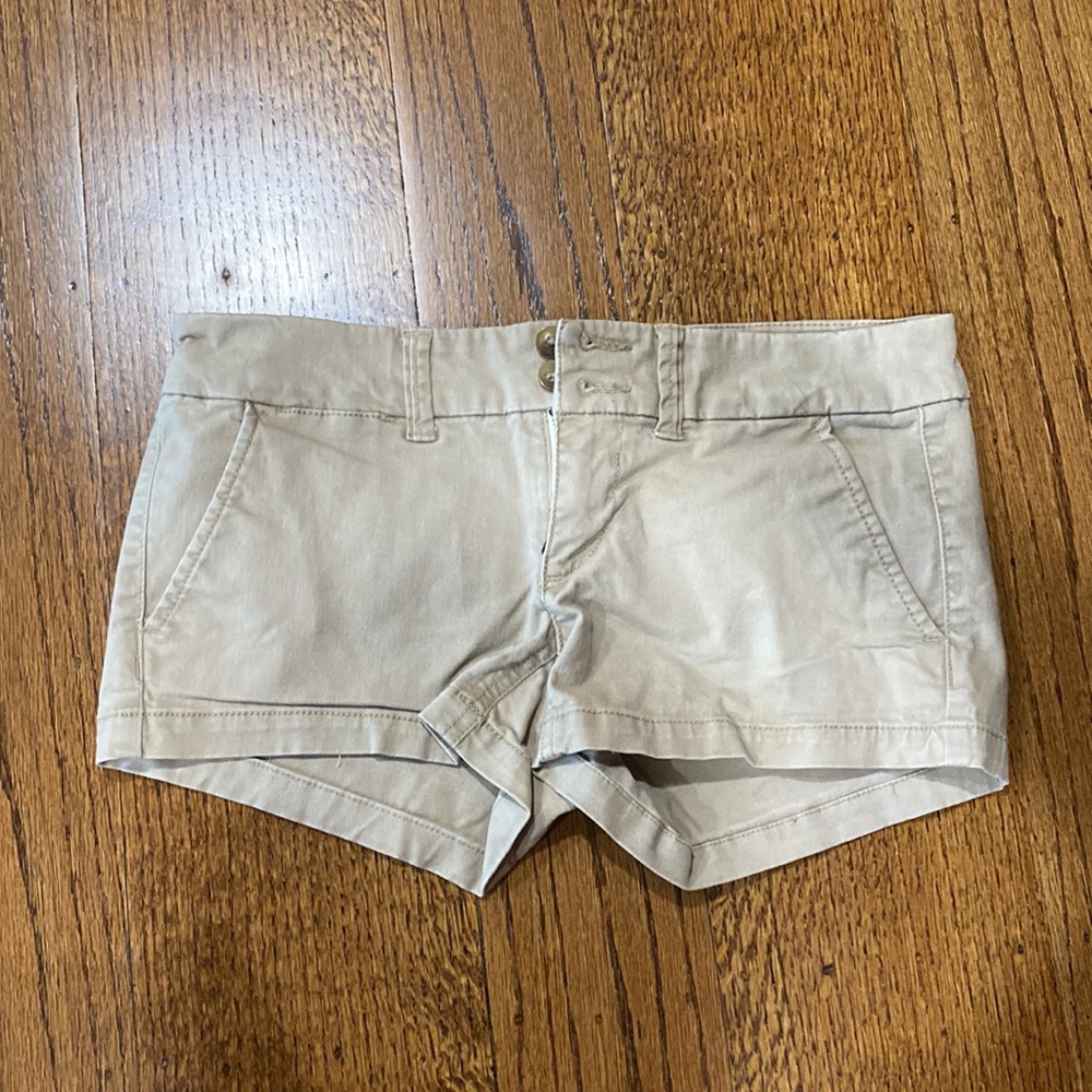 American Eagle Shorts - Picture 1 of 3
